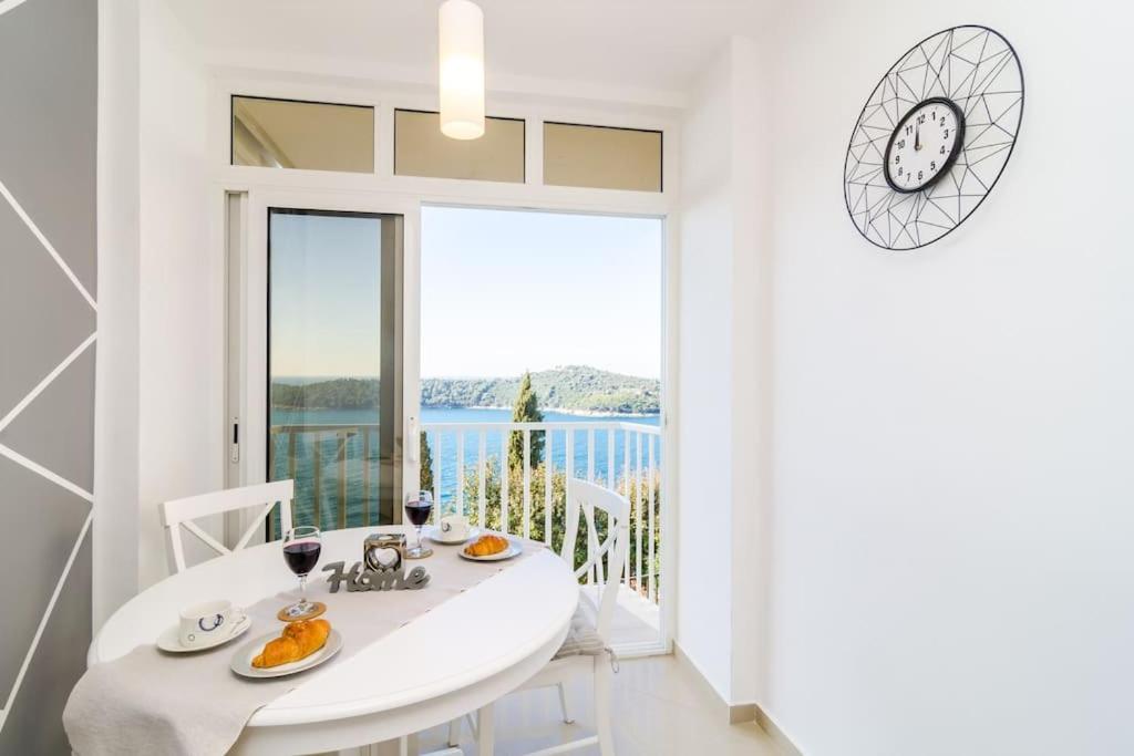 Sea View Apartment 10 Minutes Walk From Old City Ντουμπρόβνικ Εξωτερικό φωτογραφία