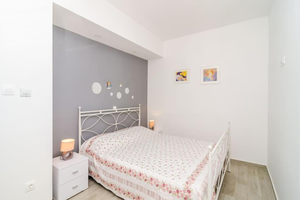 Sea View Apartment 10 Minutes Walk From Old City Ντουμπρόβνικ Εξωτερικό φωτογραφία